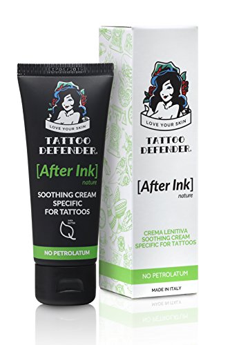 Tattoo Defender After Ink Nature, 50ml - Crema Lenitiva Ed Idratante Per La Cura E La Guarigione Dei Nuovi Tatuaggi, Con Acido Ialuronico e Burro Di Karitè, Senza Petrolatum, Dermatologicamente Testata